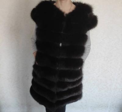 продаю меховую  жилетку