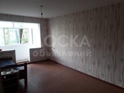 Продаю 2-комнатную квартиру, 44кв. м., этаж - 3/5, Правда /Боконбаева..