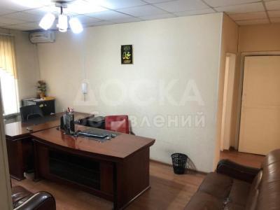 Продаю офисное помещение 67кв. м., Жибек Жолу Исанова .