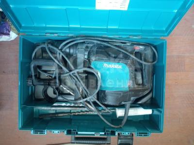 Японский перфоратор "Макита"