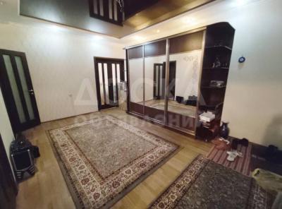 Продаю 2-комнатную квартиру, 86кв. м., этаж - 3/9, учкун.