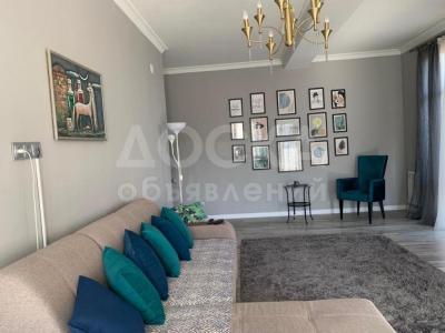 Продаю 2-комнатную квартиру, 87кв. м., этаж - 5/10, Орозбекова/ Боконбаева.