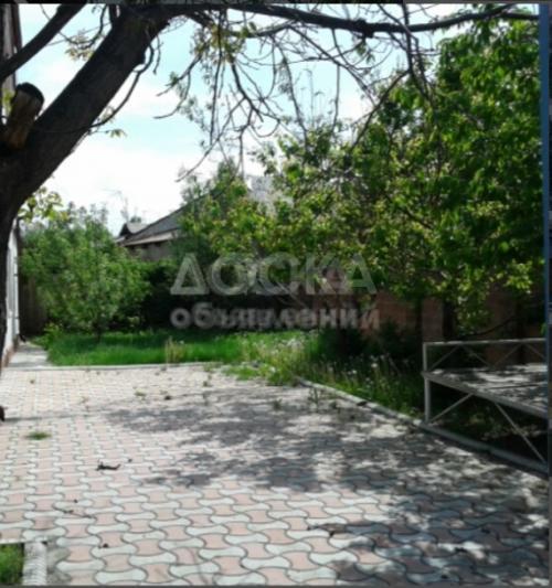 Продаю дом 4-ком., 130кв. м., этаж-1, 5-сот., стена кирпич, ШампанВинКомбинат.