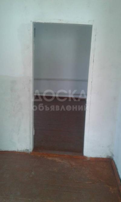 Продаю полдома 2-ком., 50кв. м., этаж-1, 4-сот., стена кирпич, А. Тойгомбаева 127.