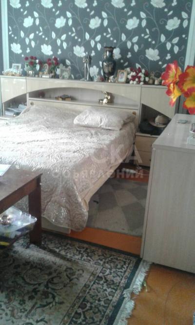 Продаю дом 6-комнатную 93.5кв. м., этаж-1, 9.2-сот., стена кирпич, Чон - АрыкЦентр.