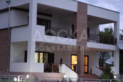 Продаю коттедж 5-ком. 300кв. м., этаж-2, 7-сот., стена пеноблок, Пансионат "Колумб".