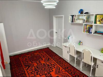 Продаю 4-комнатную квартиру, 133.6кв. м., этаж - 3/10, Панфилова/Чуйкова.