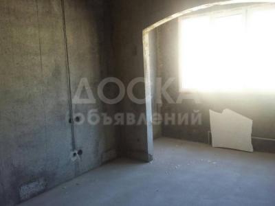 Продаю квартиру 2-ком., 82кв. м., этаж - 8/9, Южная Магистраль/Алматинская.