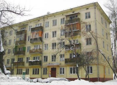 Продаю 1-комнатную квартиру, 50кв. м., этаж - 1/3, Мкр Достук.