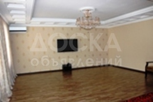 Продаю квартиру 4-ком., 129кв. м., этаж - 2/9, г.Бишкек 10 м-н,