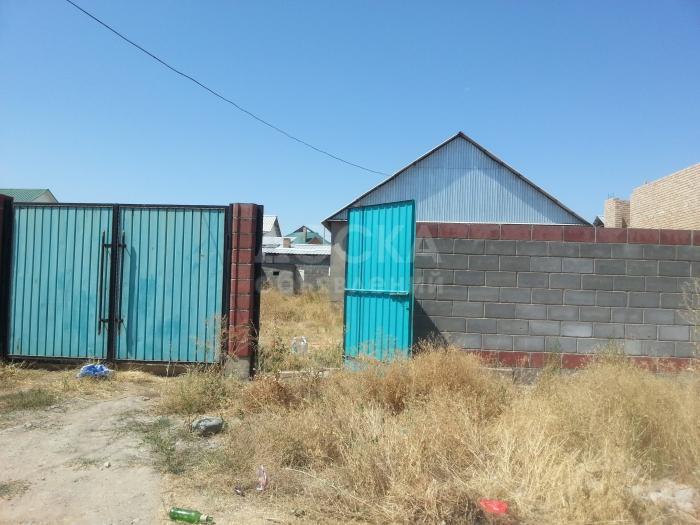 Продаю дом, 4-ком., 100кв. м., этаж-1, 4-сот., стена саман, АУЭЗОВА,