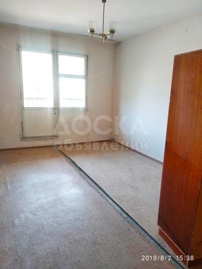 Продаю 2-комнатную квартиру, 52кв. м., этаж - 2/3, р-к Дордой.