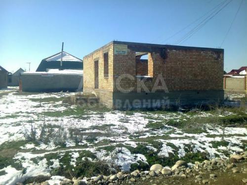 Продаю дом, 4-ком., 80кв. м., этаж-1, 4-сот., стена кирпич, ж.м.Мурас Ордо г.Бишкек ,