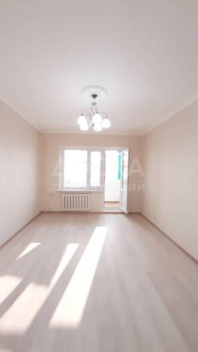 Продаю 1 комн. квартиру в мкр. Аламедин 1, городок Строителей