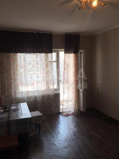 Продаю 2-комнатную квартиру, 50кв. м., этаж - 8/9, Юг-2.