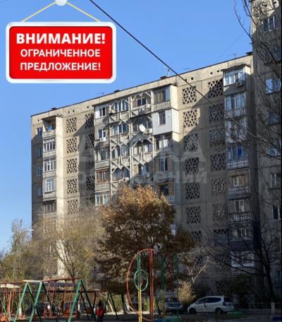 Продаю 2-комнатную квартиру, 58кв. м., этаж - 1/10, ЮГ-2, дом 11.