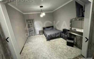 Продаю 4-комнатную квартиру, 102кв. м., этаж - 8/10, Магистраль/Манаса.