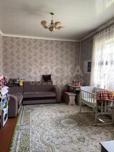 Продаю 1-комнатную квартиру, 34кв. м., этаж - 1/2, Шлагбаум.