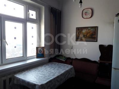 Продаю 1-комнатную квартиру, 35кв. м., этаж - 9/9, Восток - 5..