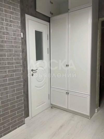 Продаю 3-комнатную квартиру, 85кв. м., этаж - 4/5, бишкек парк.