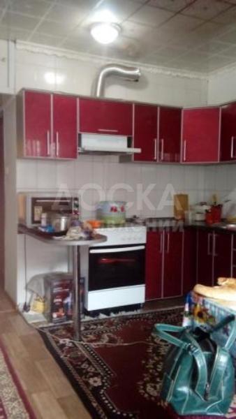 Продаю квартиру 3-ком., 80кв. м., этаж - 1/9, Восток 5.