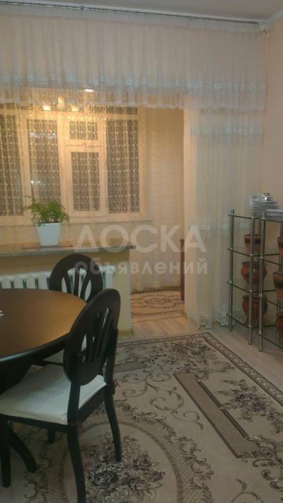 Продаю 3-комнатную квартиру, 67кв. м., этаж - 9/9, Восток-5, дом 31.