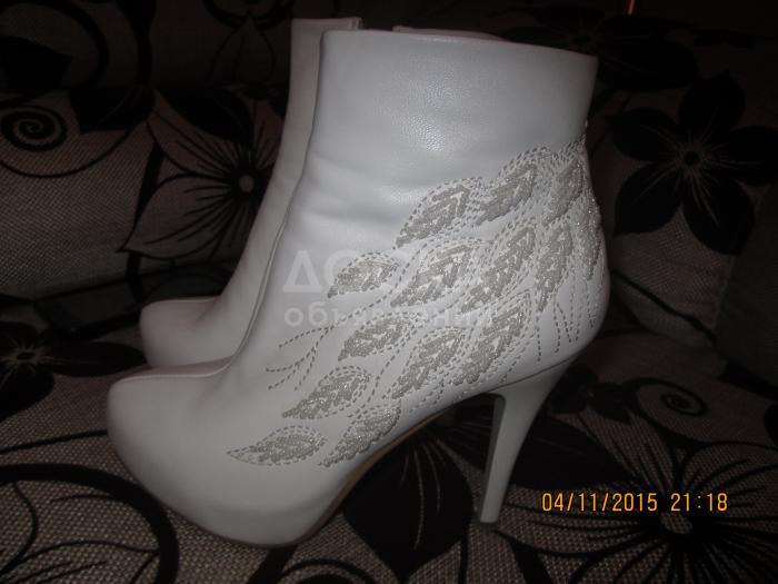 продаю ботильоны свадебные