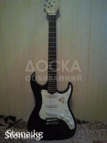 продаю электро гитару