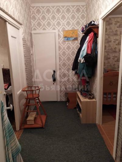 Продаю 2-комнатную квартиру, 50кв. м., этаж - 4/5, 10 мкр.