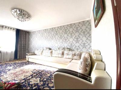 Продаю дом 6-ком. 110кв. м., этаж-1, 6-сот., стена саман, ул. Белинского.