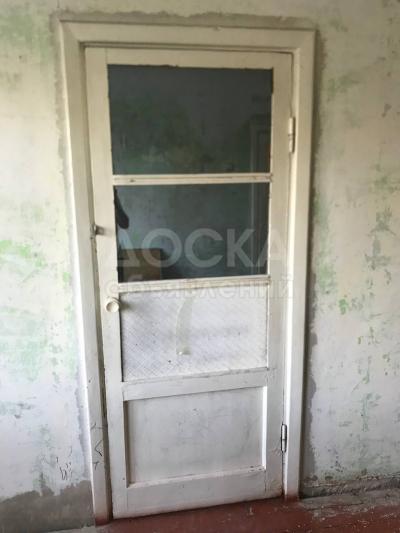Двери межкомнатные б/у