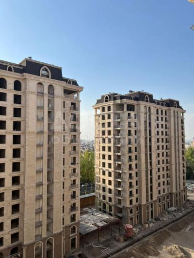 Продаю 3-комнатную квартиру, 112кв. м., этаж - 10/10, СК Ихлас Ч.Айтматова 100.