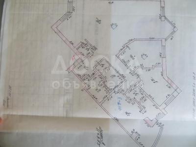 Продаю квартиру 4-ком., 192 кв. м., этаж - 5/8, Центр города .