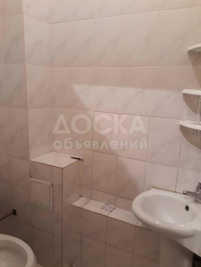 Продаю 2-комнатную квартиру, 60кв. м., этаж - 8/9, Юг-2.