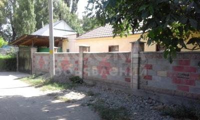 Продаю дом 6-ком. 130кв. м., этаж-1, 9-сот., стена кирпич, улице Зорге 63.