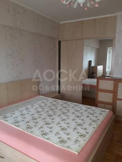 Продаю 2-комнатную квартиру, 58кв. м., этаж - 4/5, Пишпек (Центр).