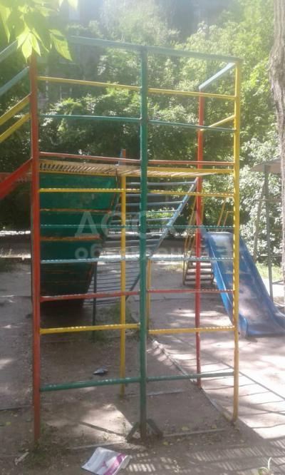 Продаю 3-комнатную квартиру, 58кв. м., этаж - 4/5, Боконбаева/Гоголя.