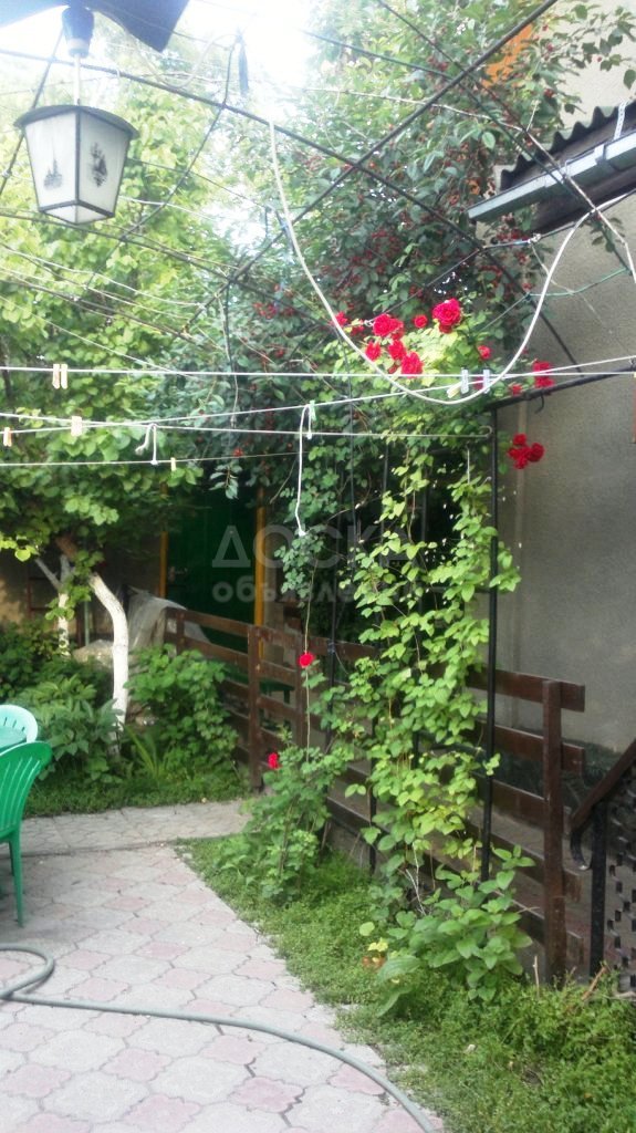 Продаю дом, 5-ком., 160кв. м., этаж-2, 5-сот., стена кирпич, Дом, район Аристократа, есть все,