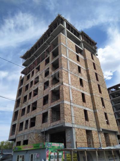 Продаю 2-комнатную квартиру, 68кв. м., этаж - 7/9, пишпек.