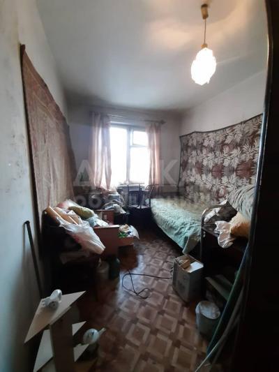 Срочно продаю 2 комнатную квартиру, 104 серии, не угловая, 4/4 этаж, 7 микрорайон, Бишкек, 36300$