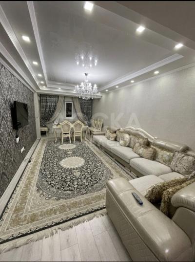 Продаю 3-комнатную квартиру, 106кв. м., этаж - 9/10, Элитка в 5мкр. с ремонтом, центр отопление,Техпаспорт Цена 106.000.