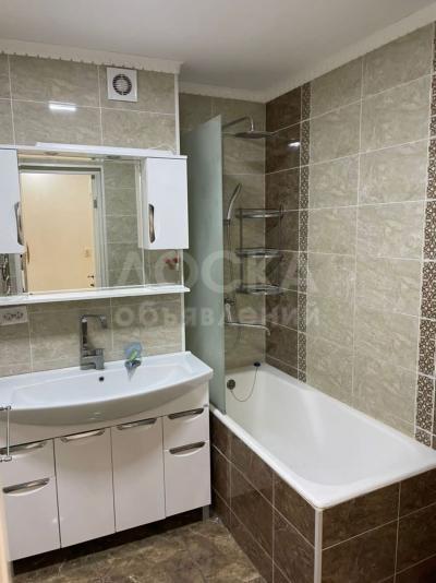 Продаю 2-комнатную квартиру, 83кв. м., этаж - 9/10, 5мкр.