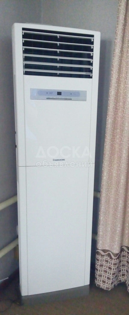 Продаю почти новый кондиционер колонного типа на 70 квадратов., однофазный, экономный!