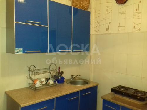 Продаю квартиру 2-ком., 42кв. м., этаж - 4/10, 8 мкр.