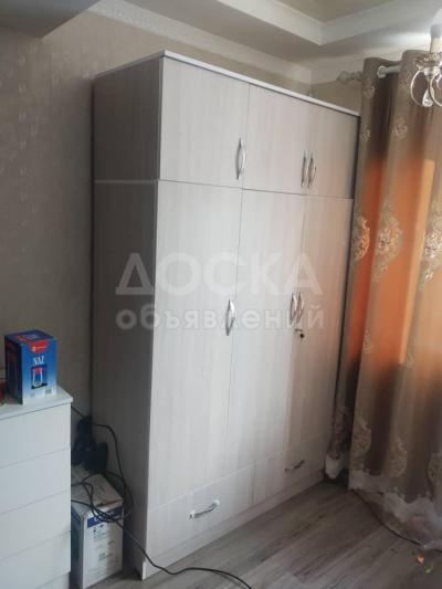 Продам шифоньер почти новый, 0700 695-688