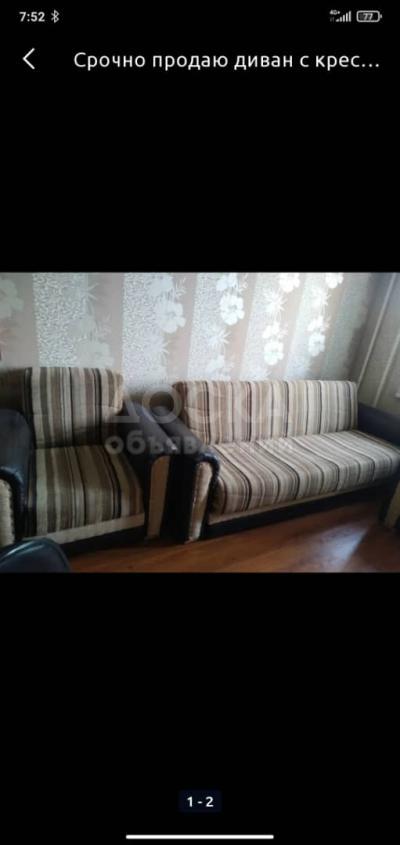 Продаю диван кресла .парта с тумбой