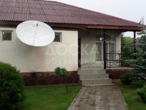 Продаю коттедж 4-ком., 90кв. м., этаж-1, 4-сот., стена кирпич, с.Бостери.