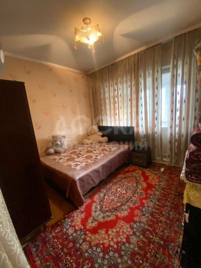 Продаю 3-комнатную квартиру, 62кв. м., этаж - 4/5, мкр. Аламедин-1.