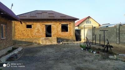 Продаю дом 5-ком. 132кв. м., этаж-1, 5-сот., стена кирпич, Ак ордо ул Эркин тоо4.