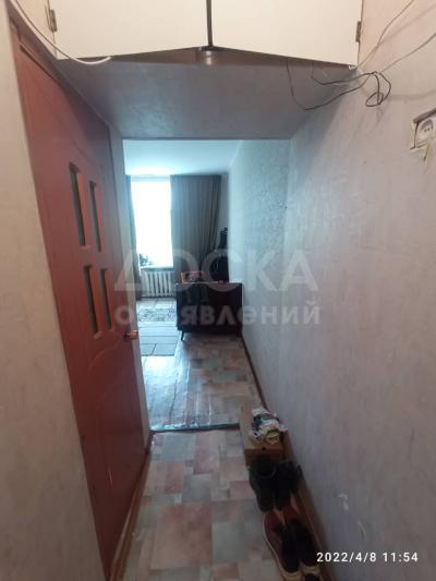 Продаю 1-комнатную квартиру, 29кв. м., этаж - 2/3, Белинского-Боконбаево(Манаса-Боконбаева).